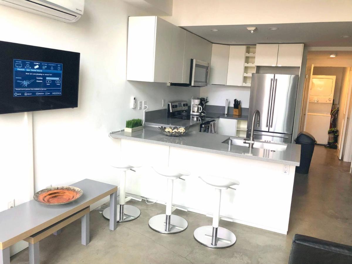 Apartamento Modern 2 Bdrm W/parking In The Heart Of Hillcrest *